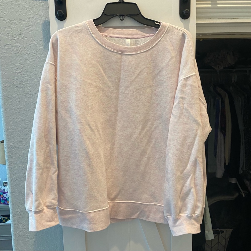 Fabletics classic crew sweatshirt. Light pink. Size XL